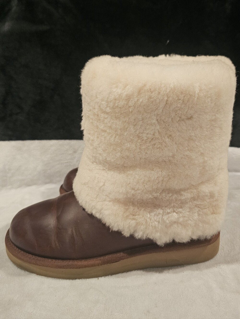 UGG Dark Brown Maylin Leather Boots W/ Cream Cuffs-Lightly Used- Size 7